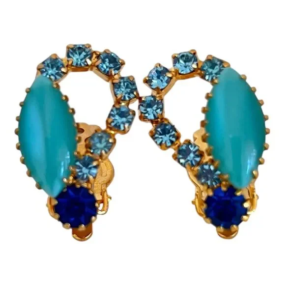 Vintage Brooch & Earrings Set Rhinestones Blue Demi-Parure MCM 9B